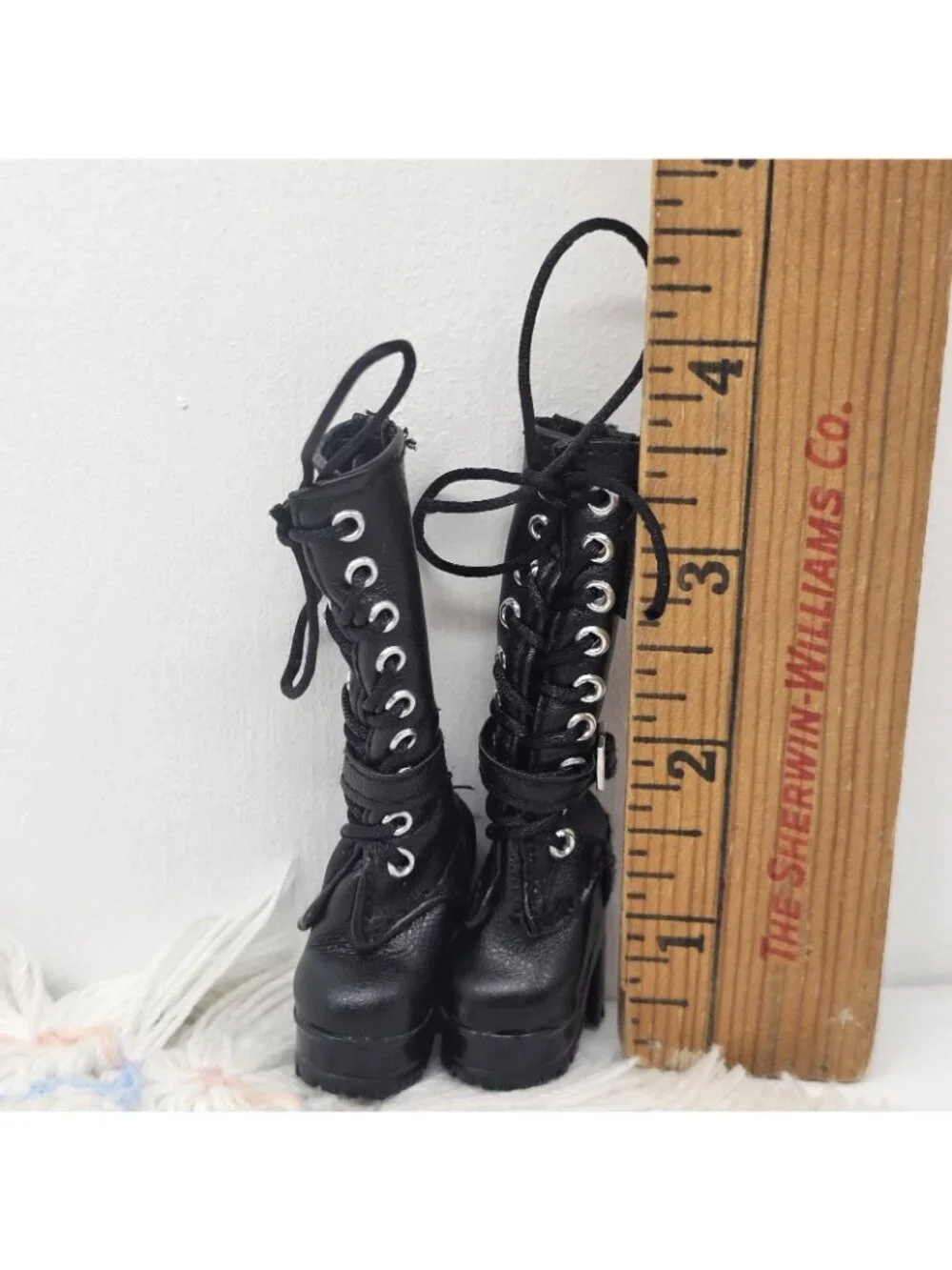 Rainbow High Fantastic Fashion Jade Fashion Tall Black Leather Combat Boots Tie